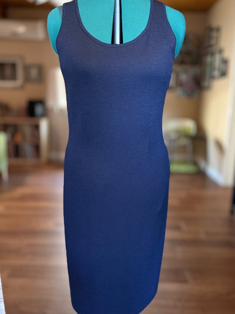 Vintage St. John Sleeveless Navy Knit Sheath Dress Size 6